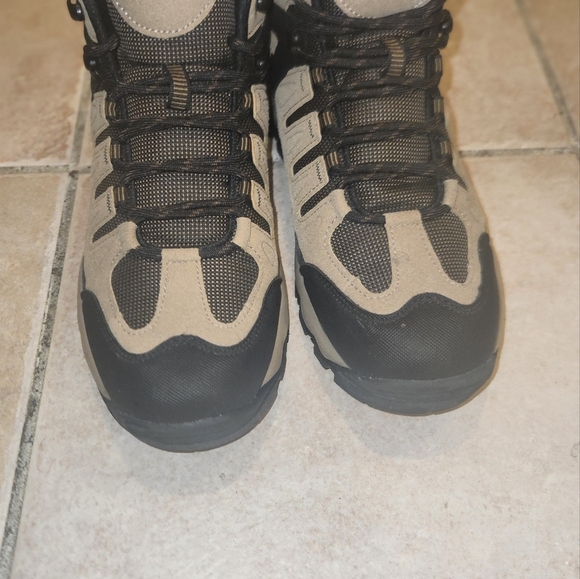 Eddie Bauer hiking boots cross country - Picture 2 of 6